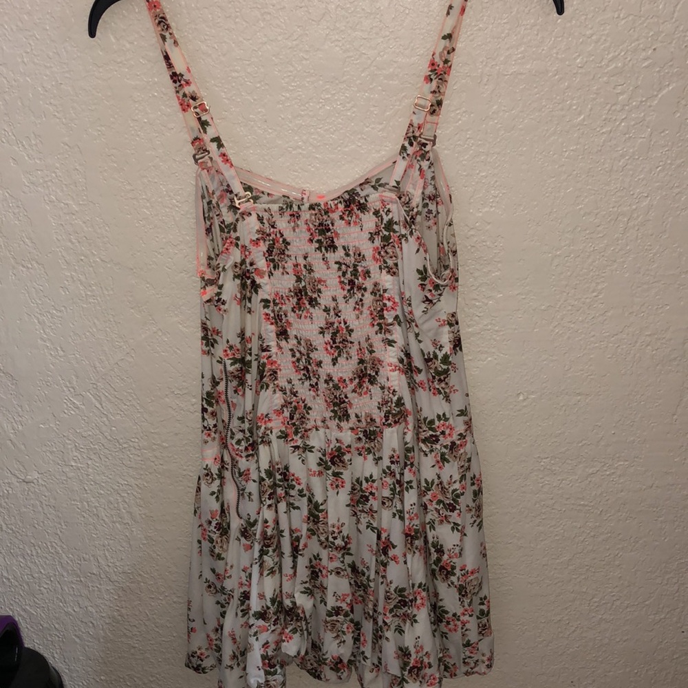 Flower Mini Dress - Picture 6 of 6